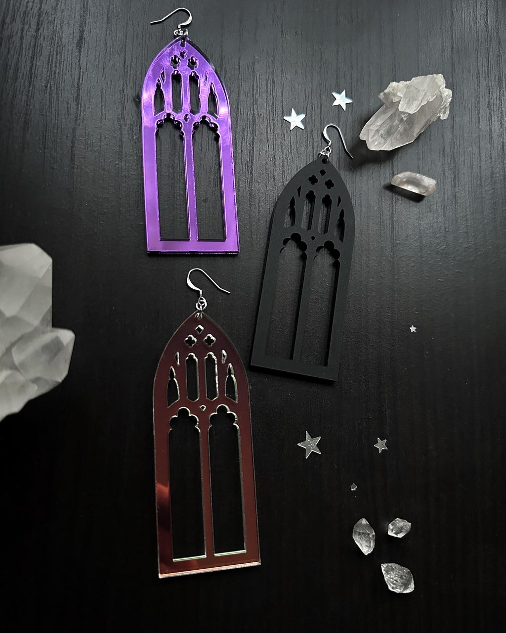 Boucles d’oreilles acryliques de fenêtre de lancette de la cathédrale de Salem