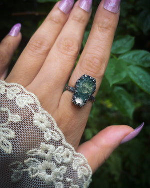 Moss Agate Petite Coffin Ring